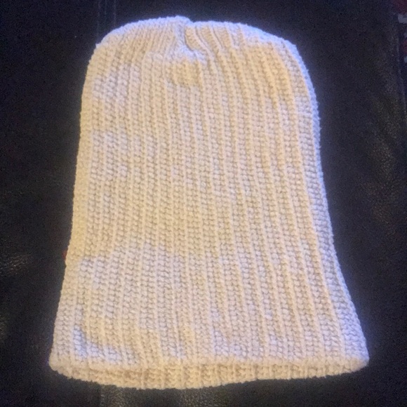 NWOT Knit Poinsettia Beanie - Picture 2 of 8